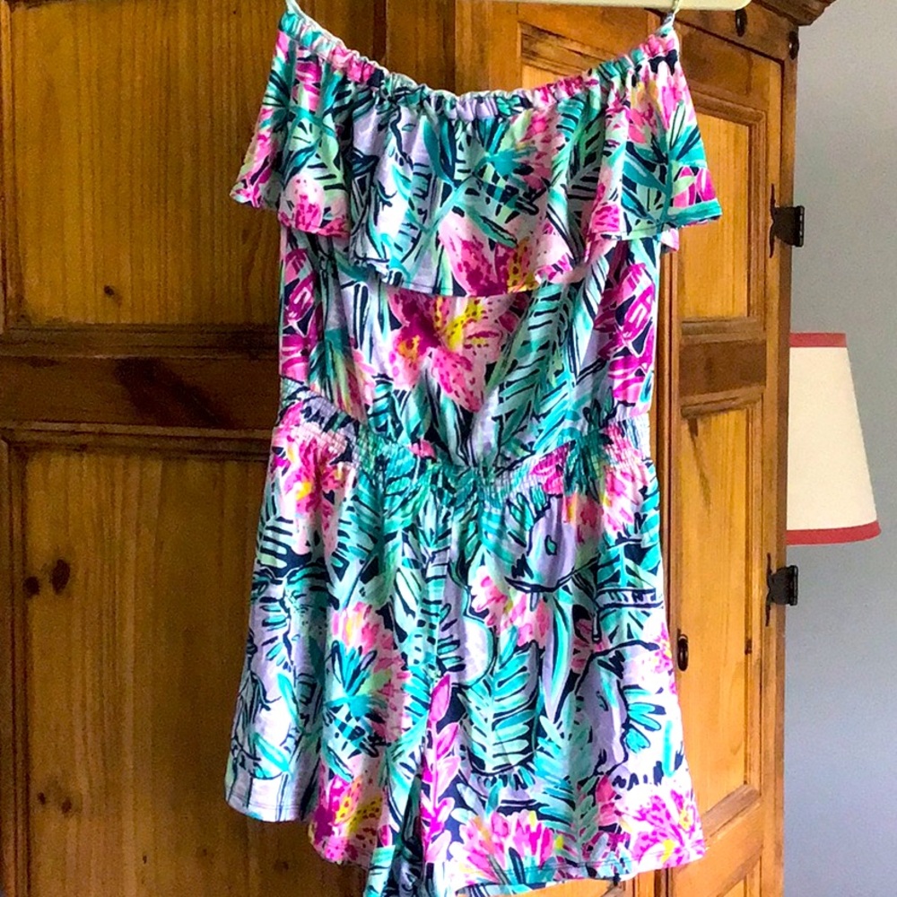 Beautiful Lilly Pulitzer strapless, shorts romper
